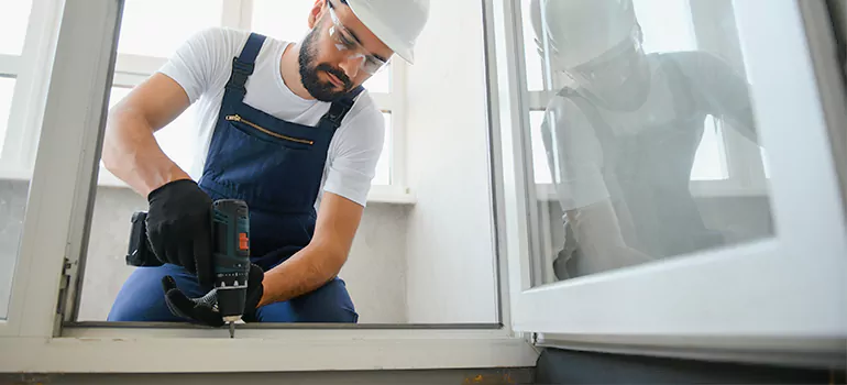 Replace Broken Window Pane in Clermont, FL