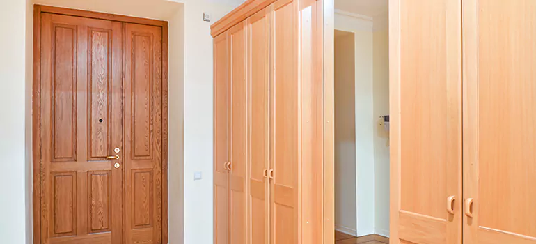 Glass Closet Door Repair in Clermont, FL